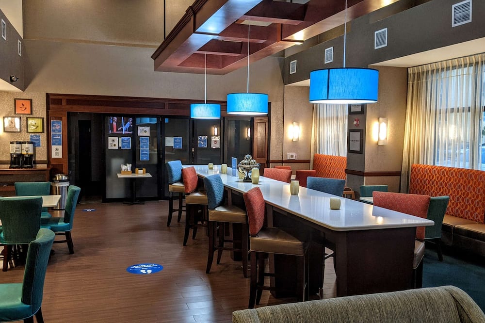 Hampton Inn & Suites Jacksonville - Beach Blvd/Mayo Clinic