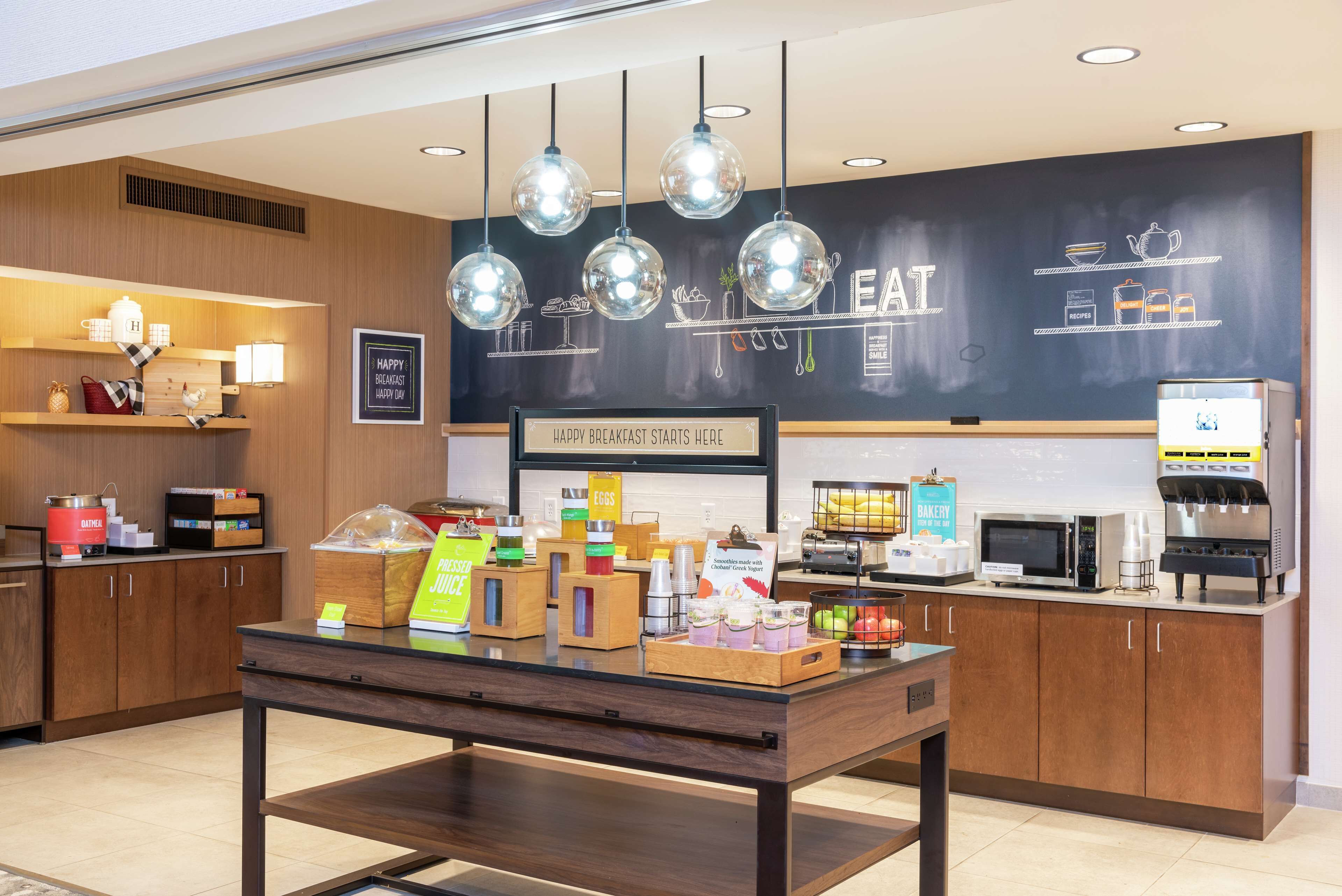 free daily continental breakfast