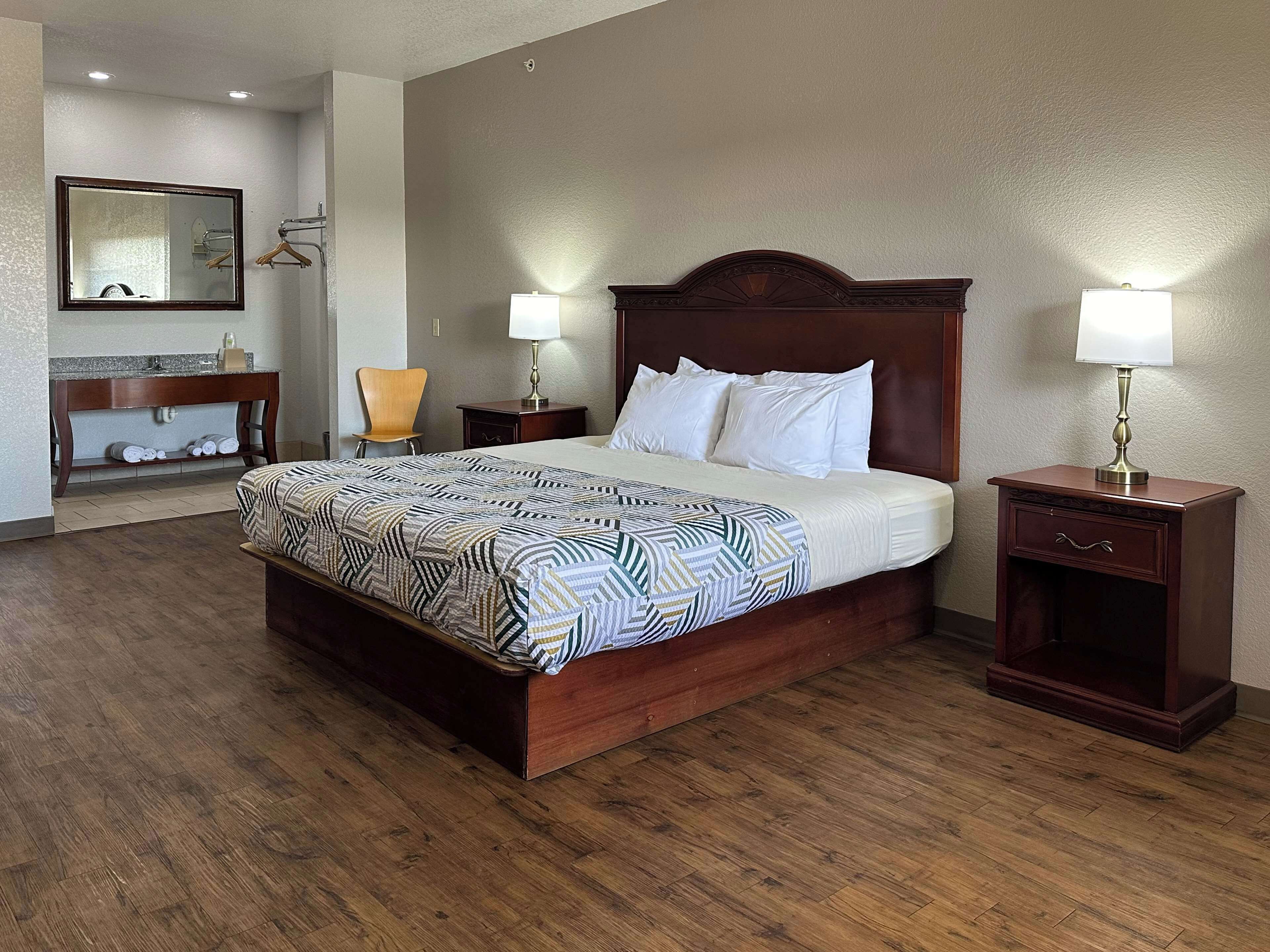 Desk, blackout curtains, free WiFi, bed sheets