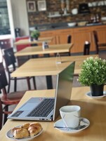 Desayuno buffet todos los días (con cargo)