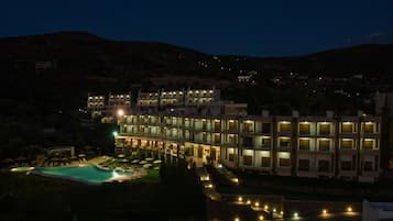 Fachada del alojamiento - Noche