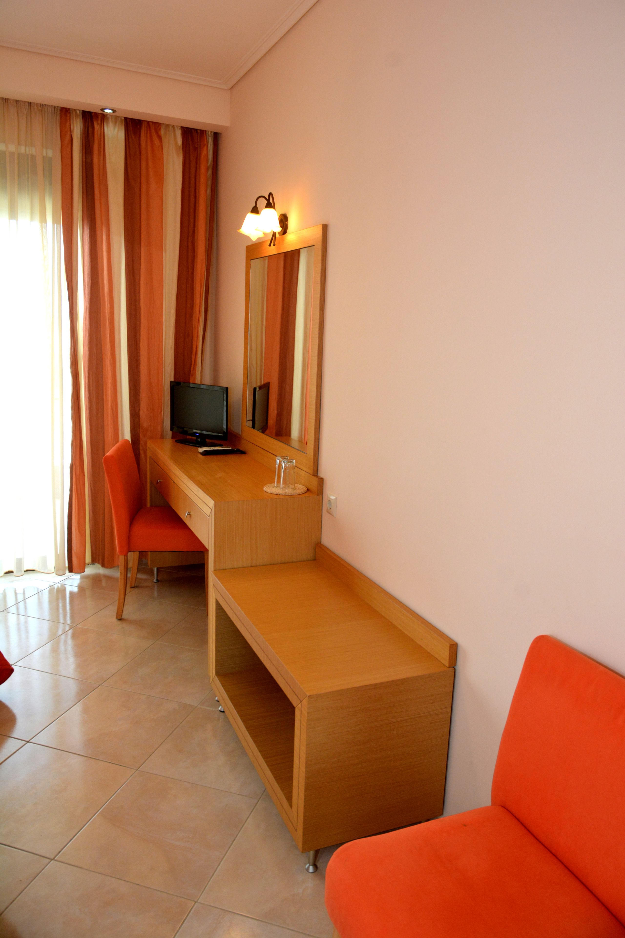 basic double or twin room, mountain view | desk, soundproofing, free wifi, bed sheets