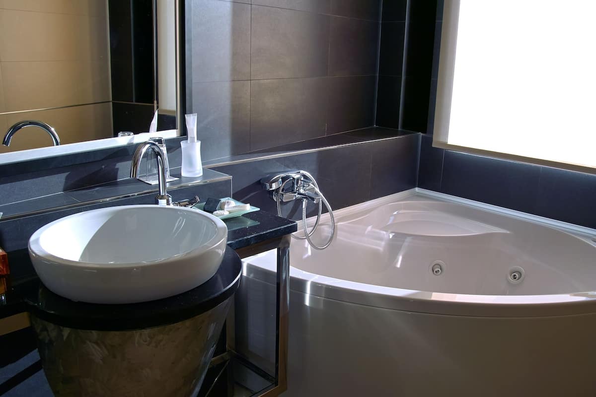 presidential suite | bathroom | free toiletries, hair dryer, bathrobes, slippers