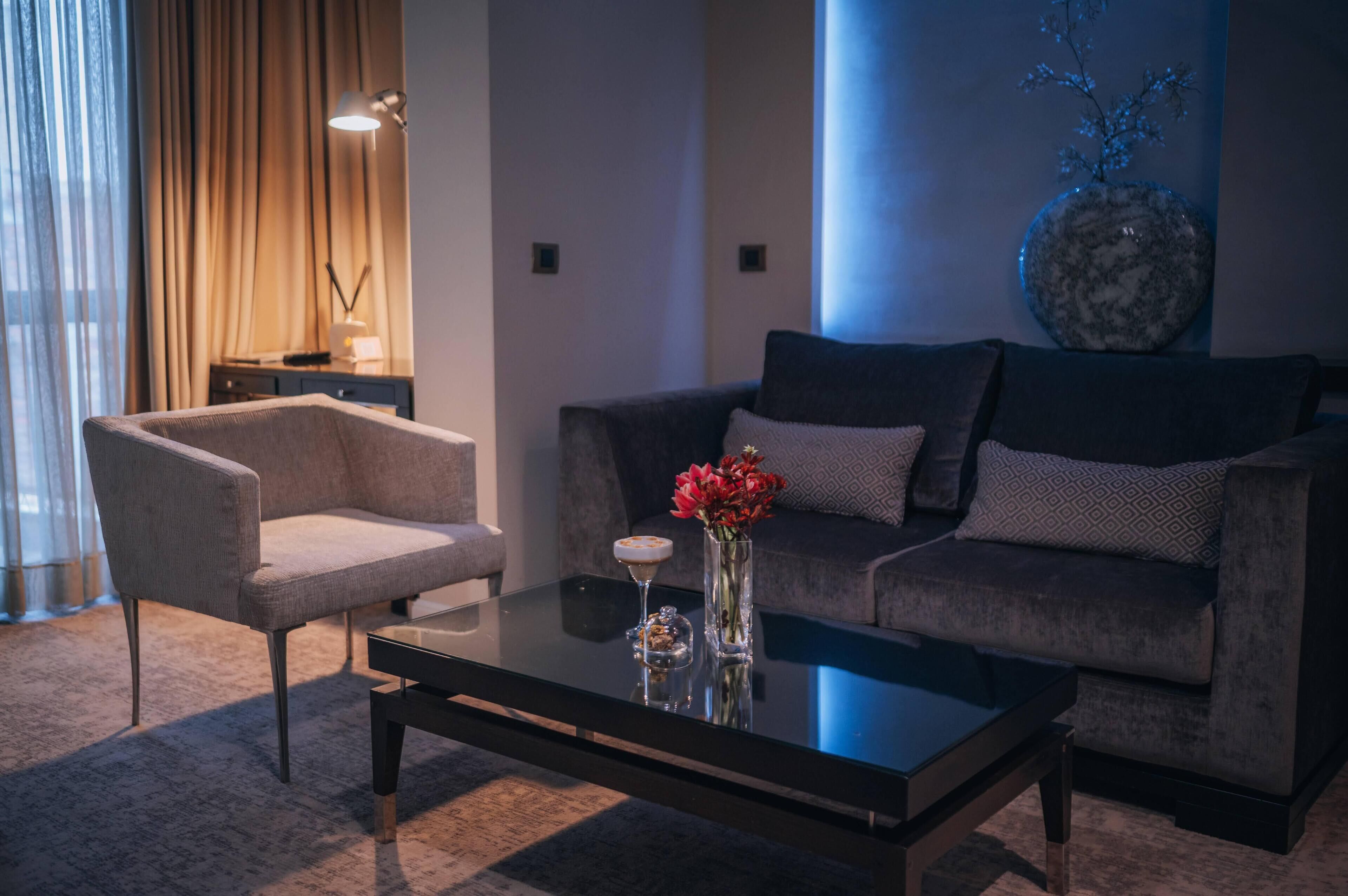 grand de luxe suite | 1 bedroom, minibar, in-room safe, individually decorated