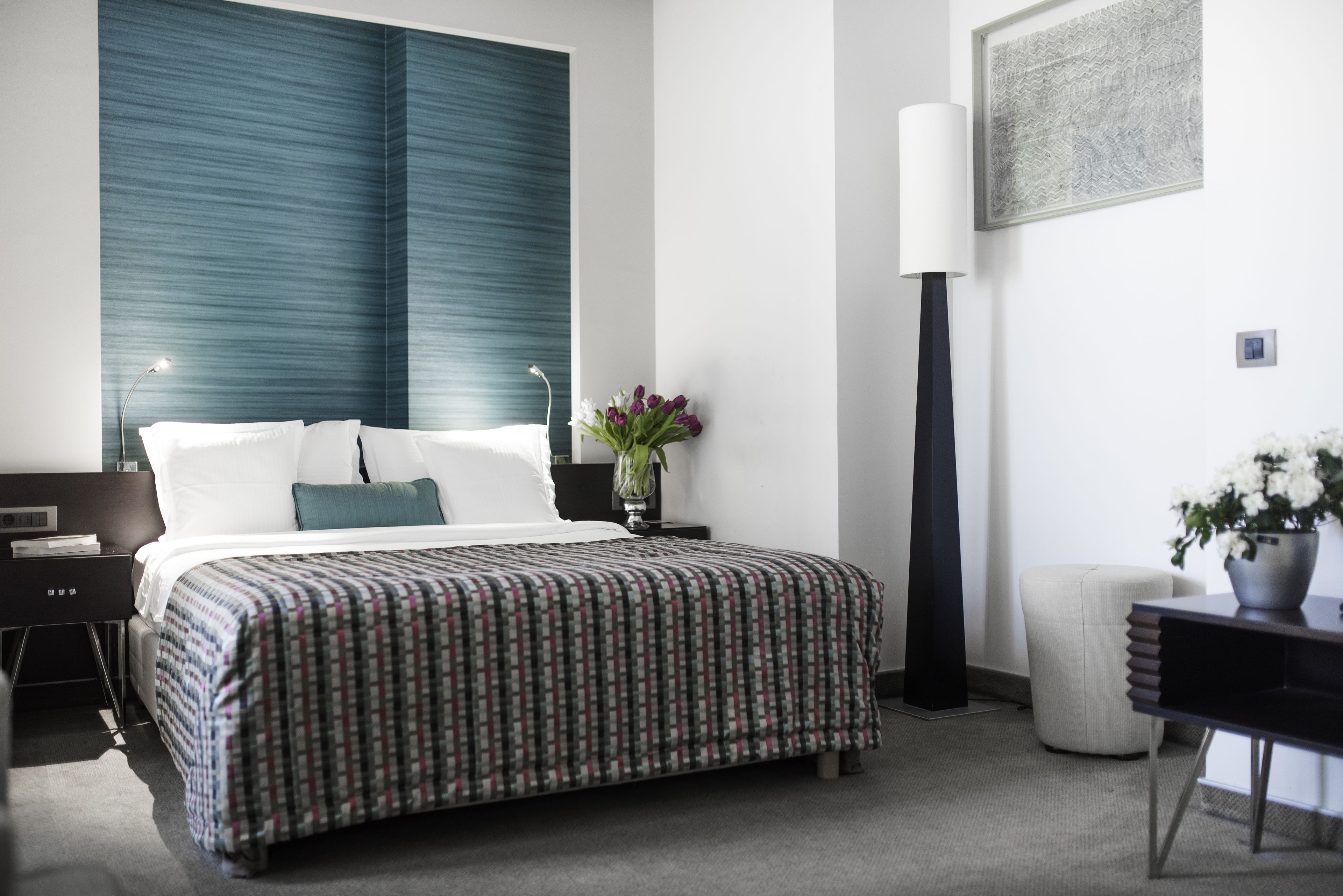 comfort double room | 1 bedroom, minibar, in-room safe, individually decorated