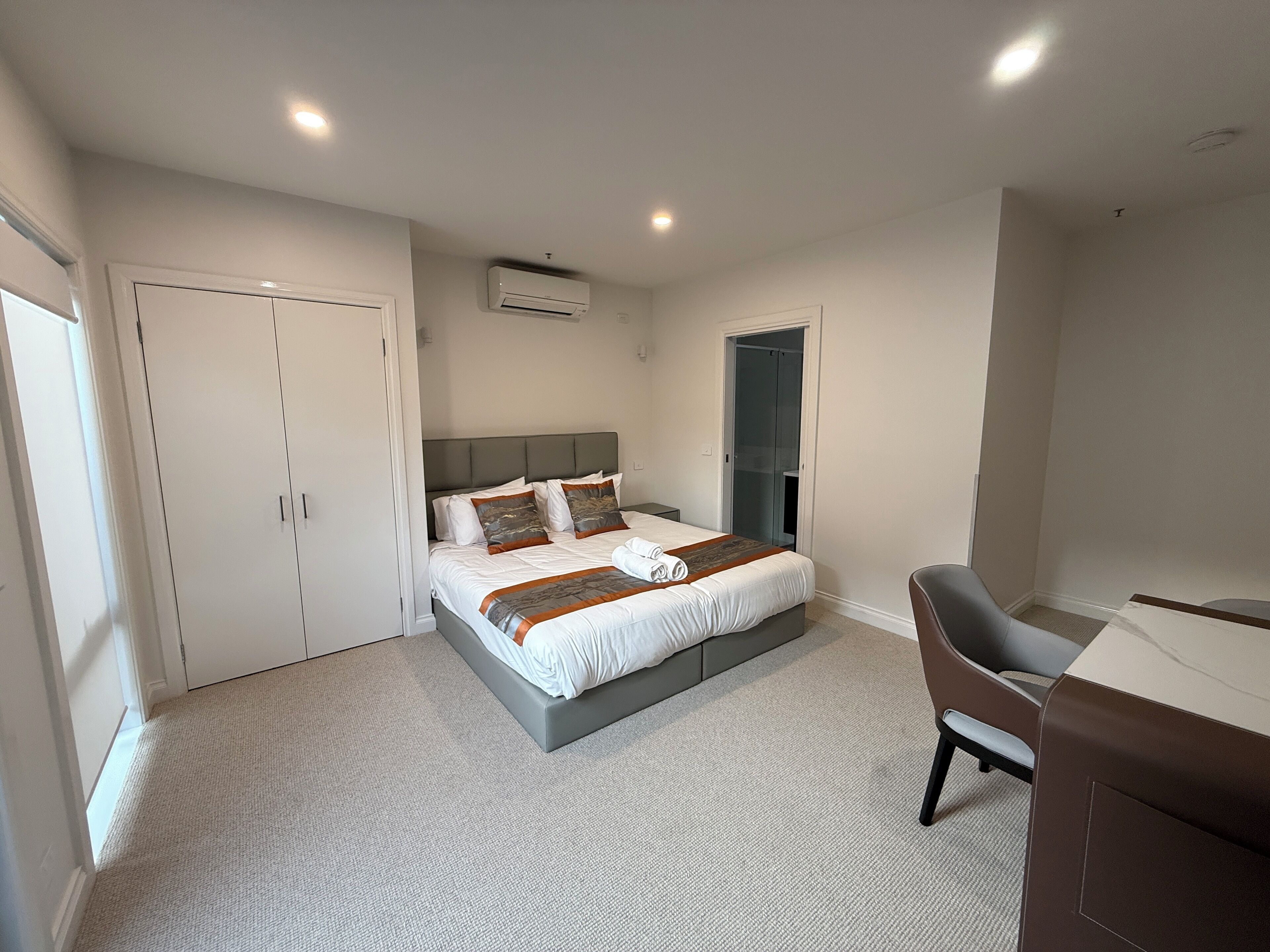 Budget Room | Premium bedding, individually decorated, individually furnished, desk