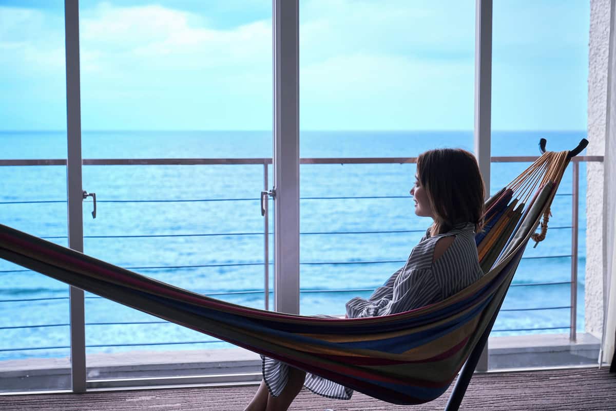 ocean view suite room b with hammock (656 sqft) non smoking | in-room safe, desk, blackout curtains, soundproofing