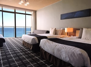 Renewal Twin Room A (Top Floor, 5F)