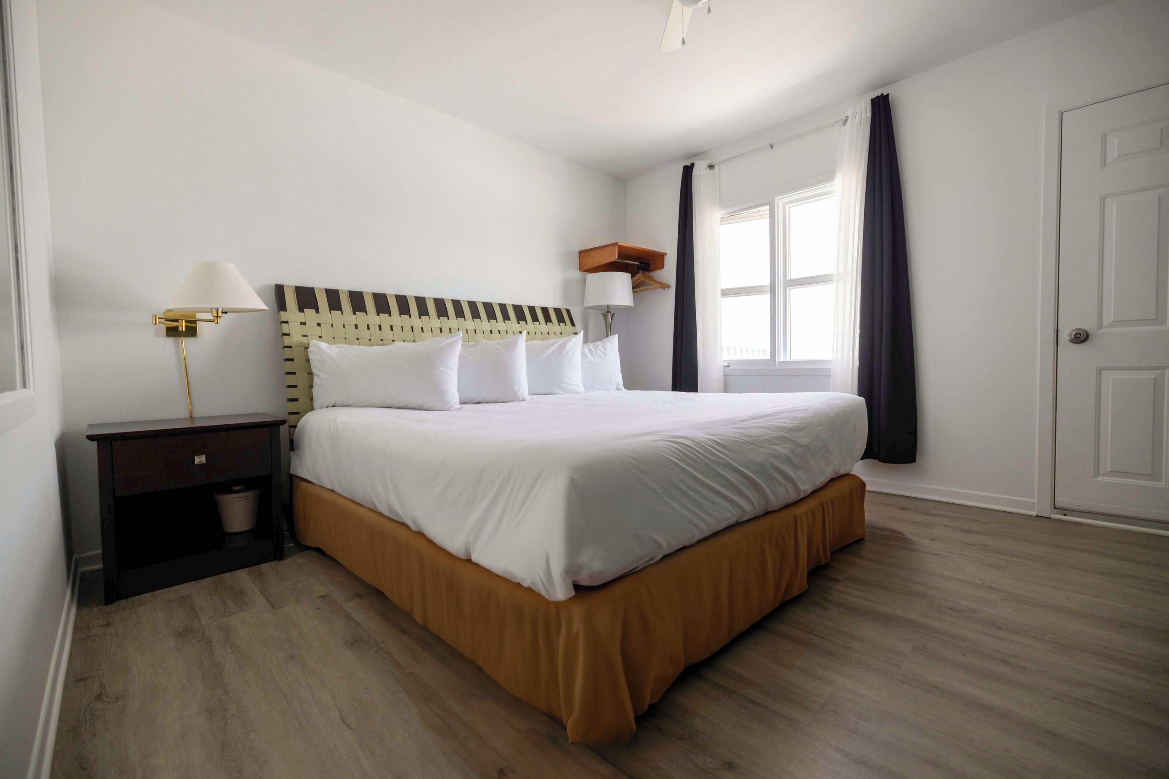 Pavilion | 2 bedrooms, individually furnished, desk, soundproofing