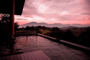 บริเวณภายนอก