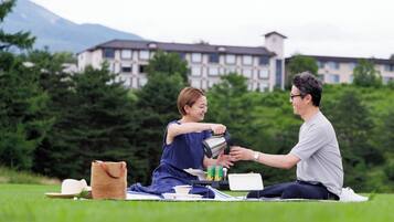 Desayuno buffet (JPY 3000 por persona)