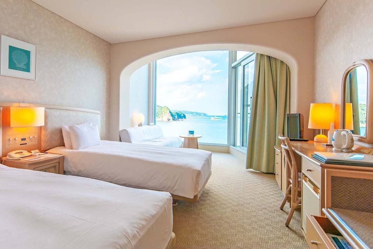 Coffres-forts dans les chambres, bureau, Wi-Fi gratuit, draps fournis