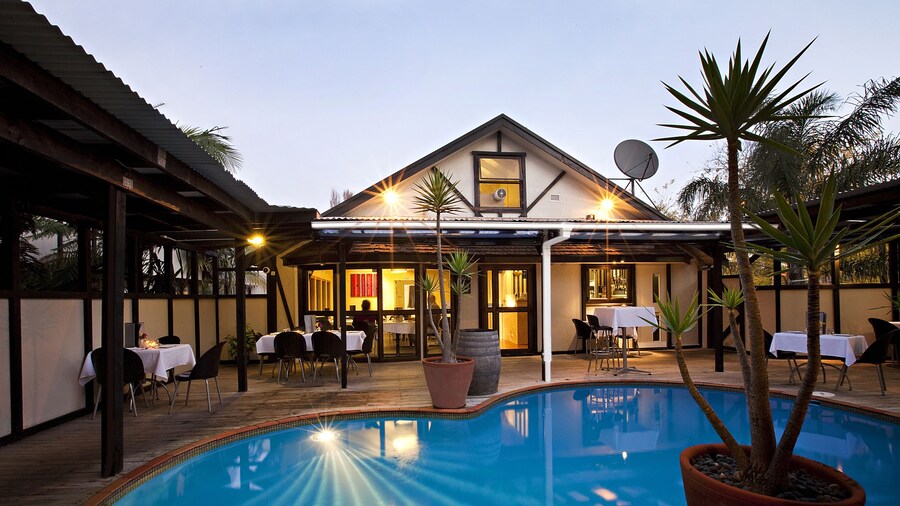 Mount Richmond Hotel