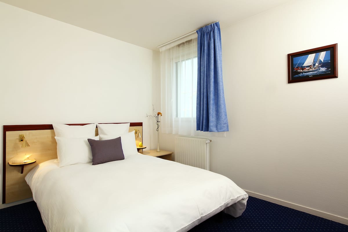 Studio, Double Bed | Desk, soundproofing, iron/ironing board, free WiFi