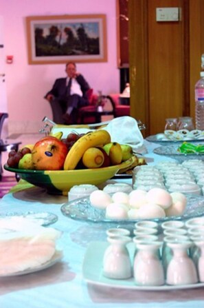 Desayuno bufé gratuito y diario