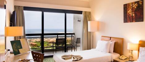 1 bedroom, minibar, free cribs/infant beds, rollaway beds