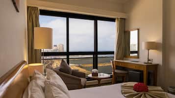 Minibar, cunas gratuitas, camas supletorias y wifi gratis