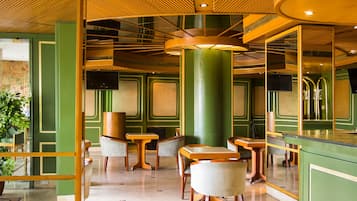Lounge dans le hall