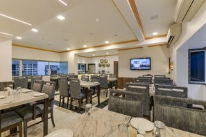 Restaurant - Hotel Airlink (Mumbai)