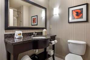 Combined shower/bathtub, free toiletries, hair dryer, towels - Best Western Plus DFW Airport West Euless (Euless)