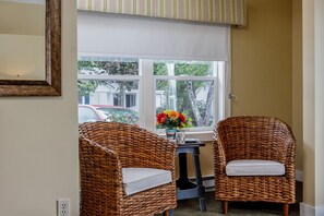 Deluxe kamer | Luxe beddengoed, gratis wifi, beddengoed, een wekker