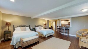 Suite | Luxe beddengoed, gratis wifi, beddengoed, een wekker