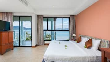 Two-Bedrooms Sea View | In-room safe, desk, blackout curtains, free cots/infant beds