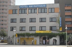 Exterior - Fair Hotel am Rathaus (Schwalbach am Taunus)