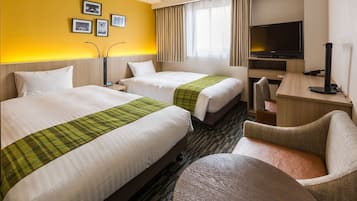 Standard Twin Room | Desk, blackout drapes, iron/ironing board, free WiFi