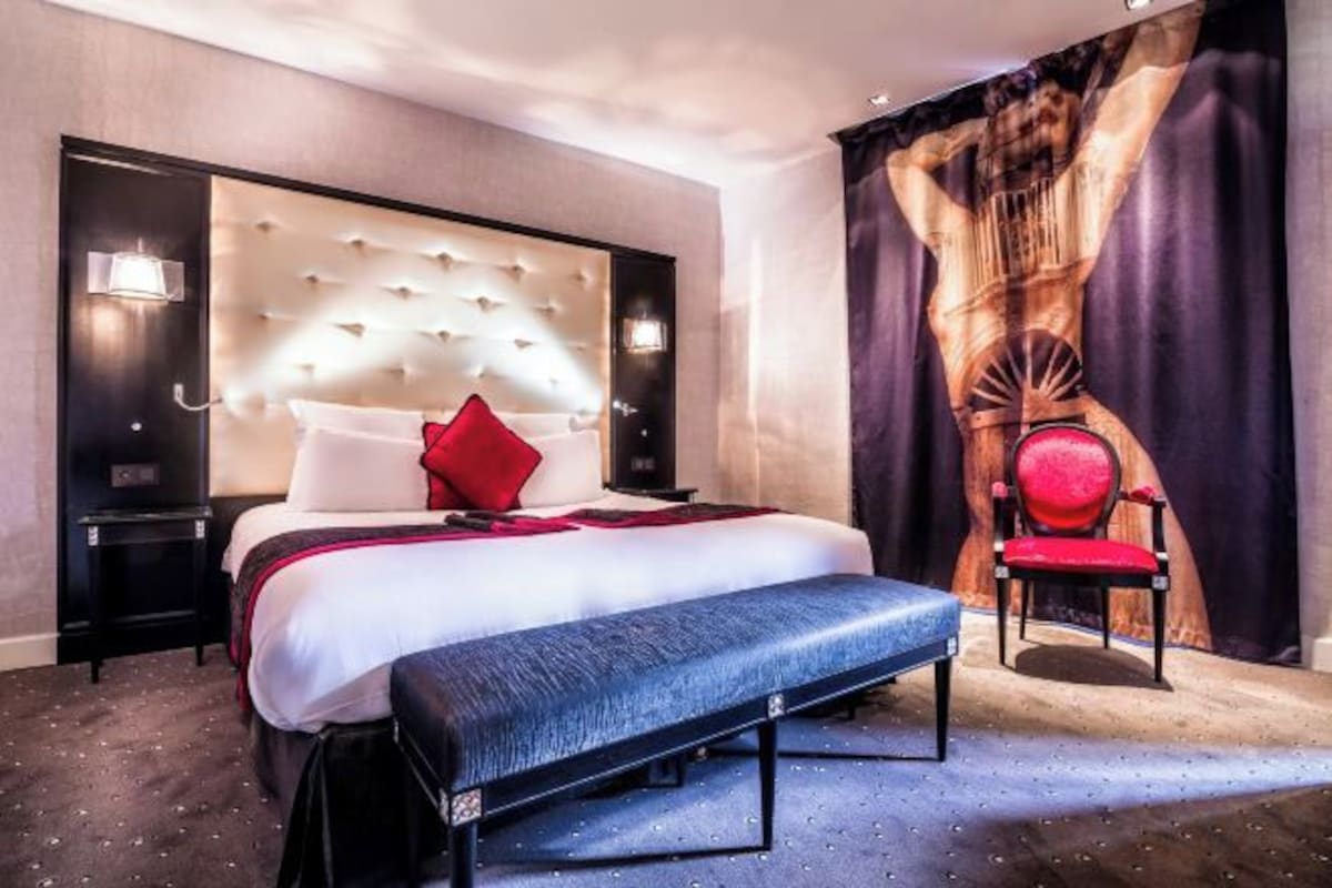 Premium bedding, Select Comfort beds, minibar, in-room safe