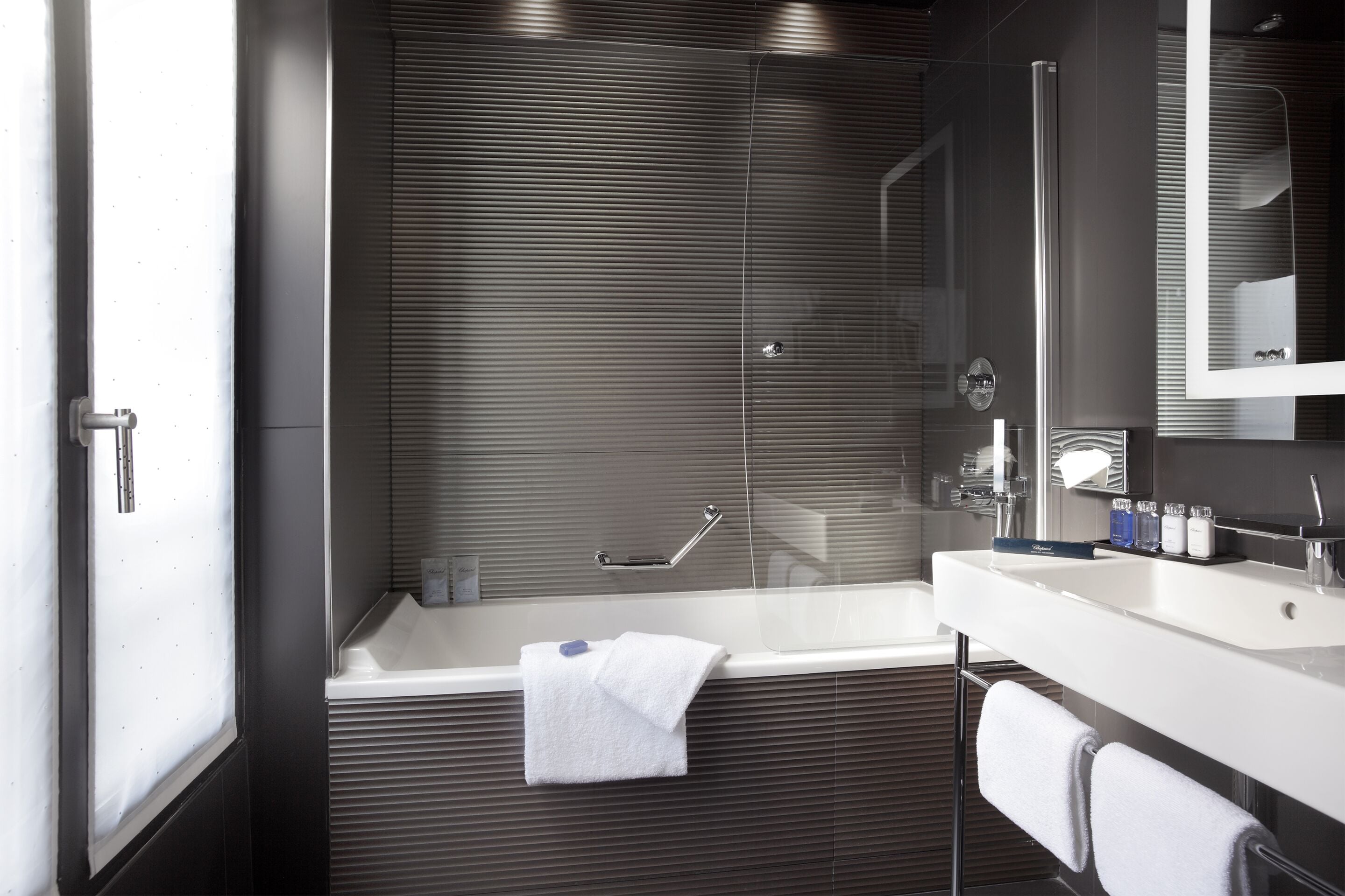 shower, free toiletries, hair dryer, slippers