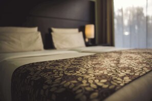 Standard Room, 2 Single Beds, Park View (with Sofabed)