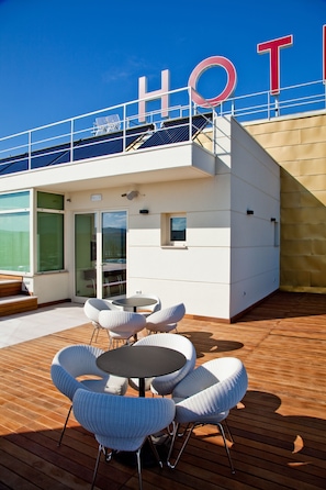 Sauna, hot tub, Turkish bath, body treatments, body wraps, body scrubs