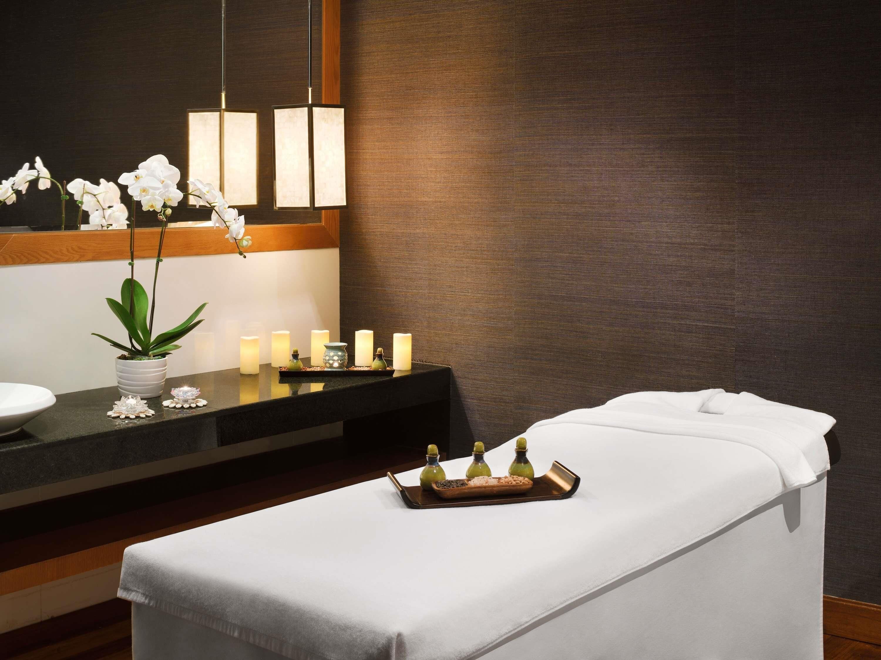 Couples treatment room(s), body treatments, aromatherapy