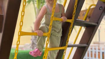 Area giochi per bambini (all'aperto)