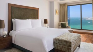 Royal Suite, 1 Double Bed, Balcony, Partial Sea View - Mövenpick Hotel Jumeirah Beach (Dubai)