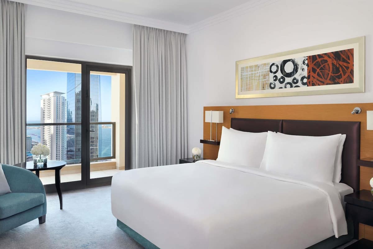 Executive-Zimmer, 1 King-Bett, Balkon, eingeschrÀnkter Meerblick | Minibar, Zimmersafe, Schreibtisch, laptopgeeigneter Arbeitsplatz