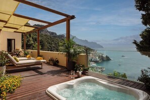 Select Comfort beds, minibar, in-room safe, desk - Anantara Convento di Amalfi Grand Hotel (Amalfi)
