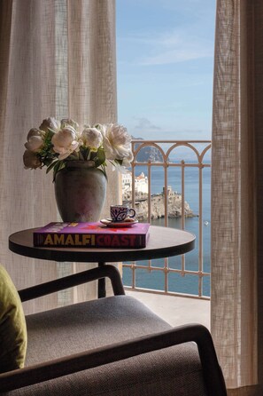 Premium Room, Balcony, Sea View | Select Comfort beds, minibar, in-room safe, desk - Anantara Convento di Amalfi Grand Hotel (Amalfi)