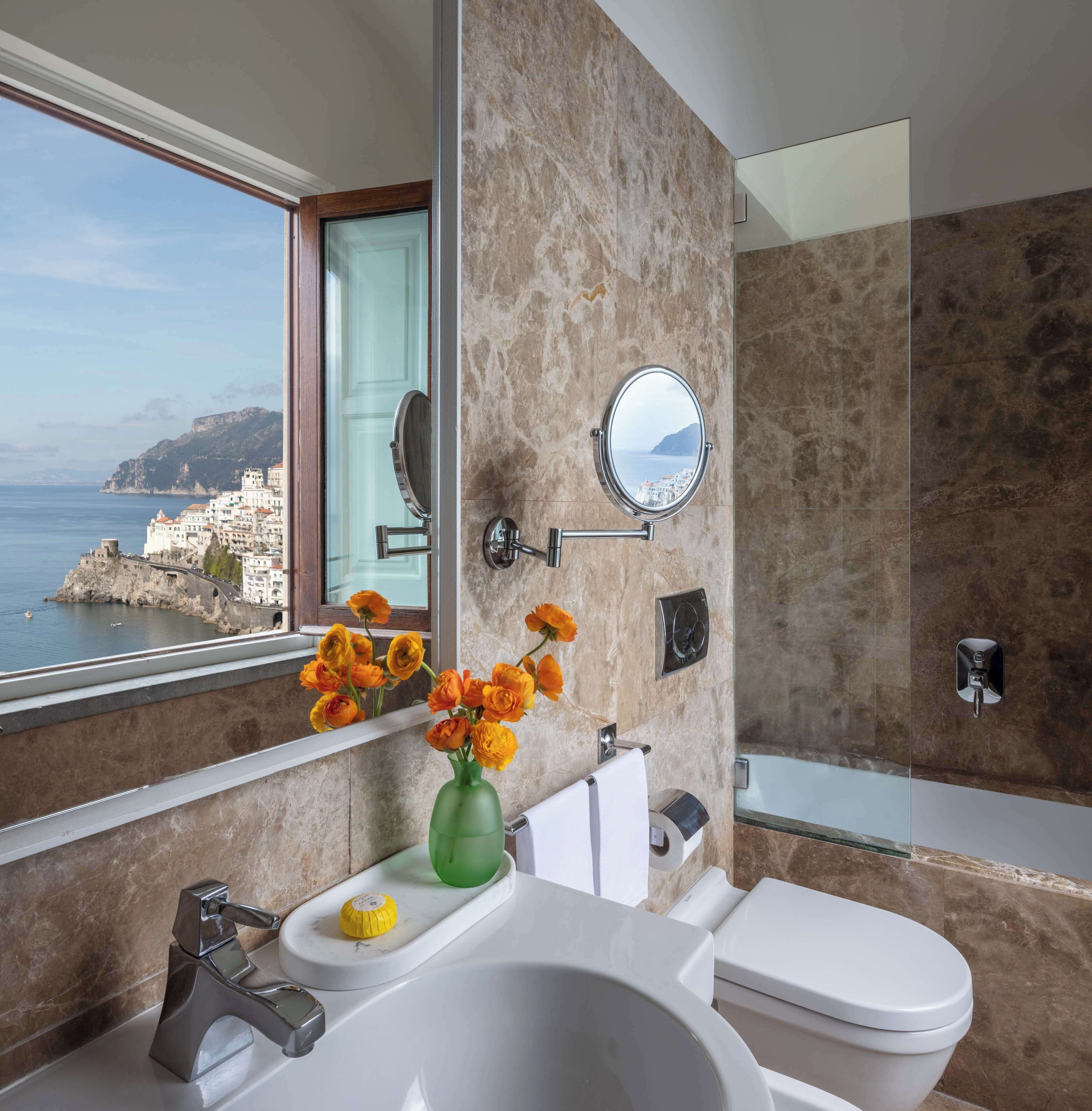 Camera Deluxe, vista mare | Materassi Select Comfort, minibar, una cassaforte in camera
