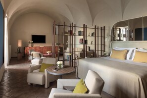 Select Comfort beds, minibar, in-room safe, desk - Anantara Convento di Amalfi Grand Hotel (Amalfi)