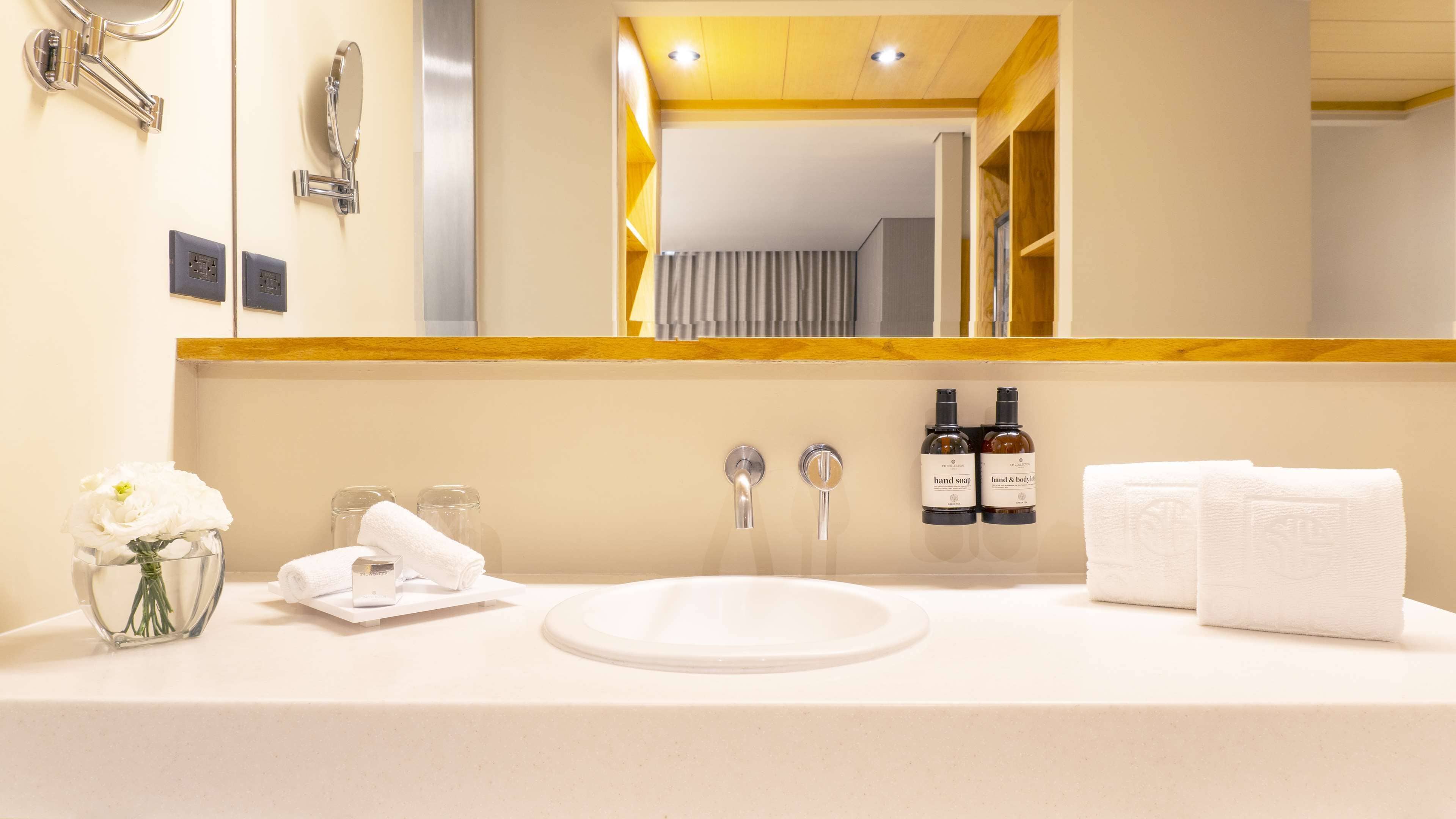 shower, rainfall showerhead, eco-friendly toiletries, hair dryer