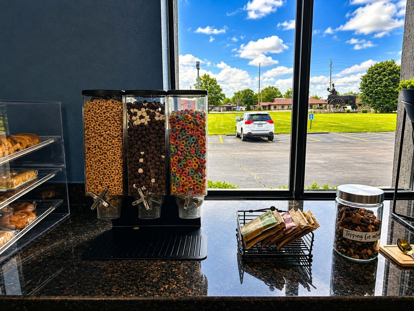 Free daily continental breakfast