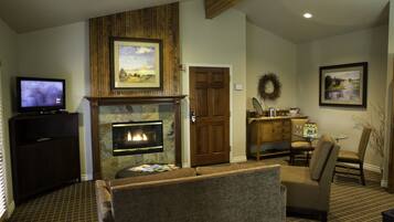 36-inch flat-screen TV with cable channels, TV, fireplace