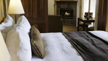 1 bedroom, premium bedding, down comforters, pillowtop beds