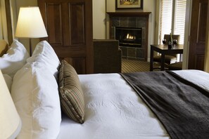Premium bedding, down duvets, pillow-top beds, desk