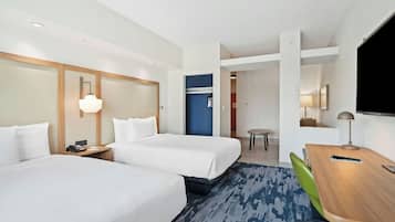 Suite, 2 letti queen | Con stile personalizzato, una scrivania, postazione laptop