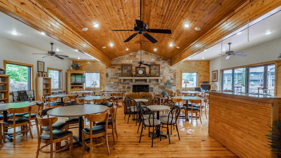 Los Lagos at Hot Springs Village a Ramada by Wyndham