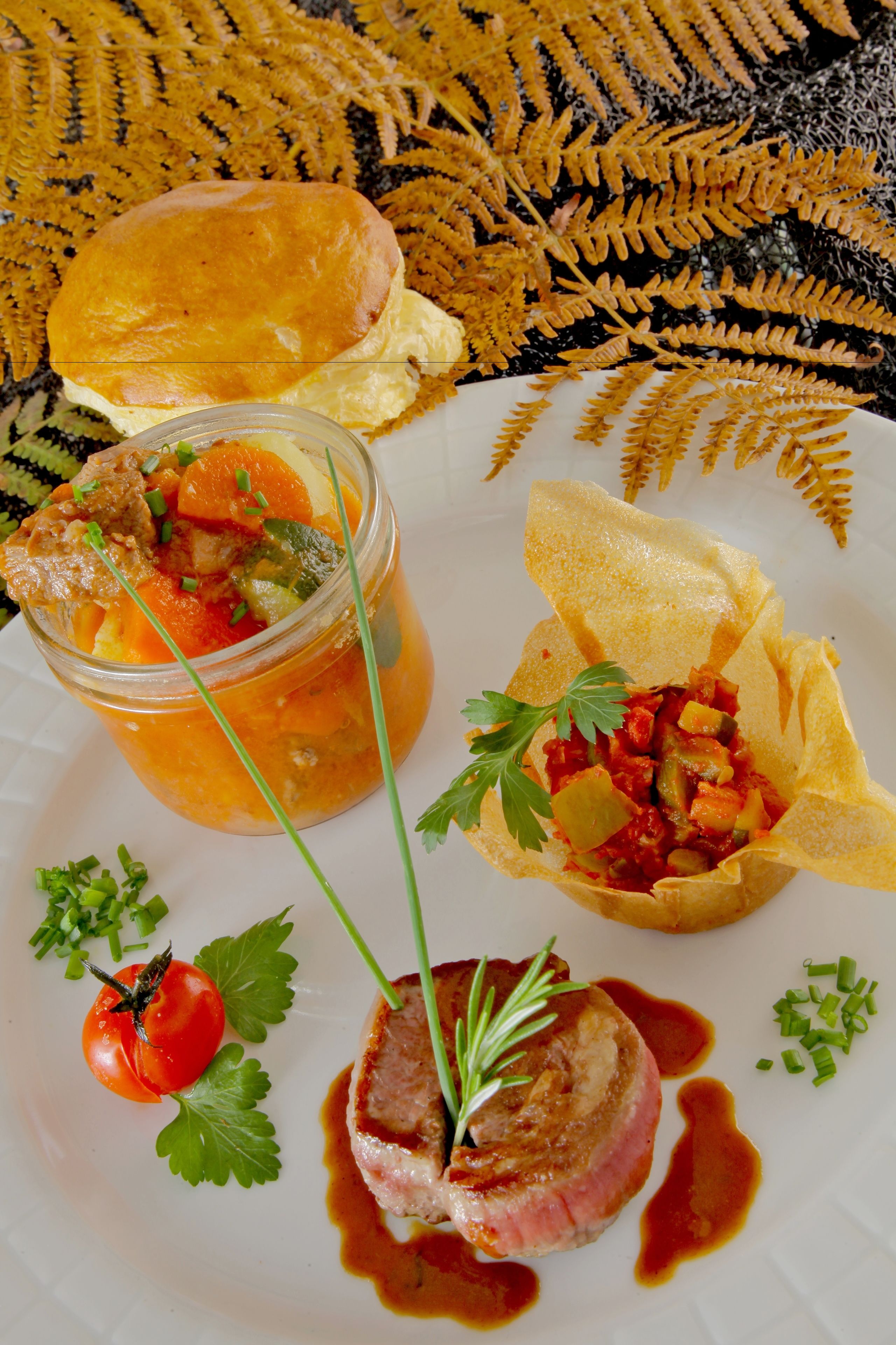 breakfast, lunch, dinner served; regional cuisine