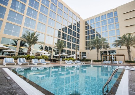Centro Yas Island - Image 35